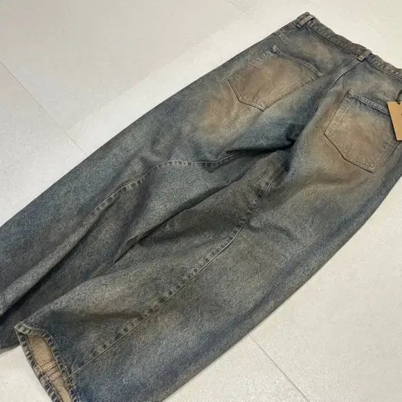 [BUNJANG] 25AW Never Forget 3D Twisted Wide Leg Jeans / 25AW 네버포겟 3D TWISTED WIDE LEG JEANS