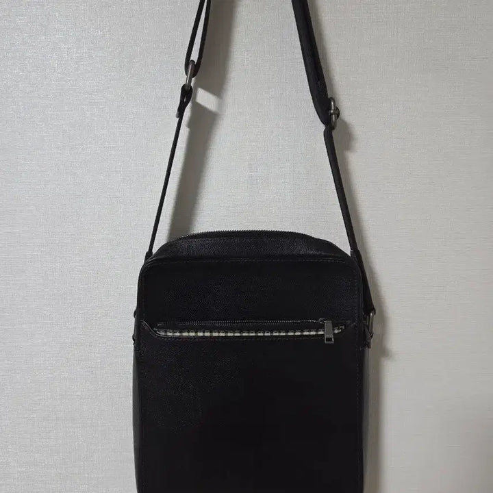 [BUNJANG] Daks Men's Black Leather Handbag / 남자 닥스 가방