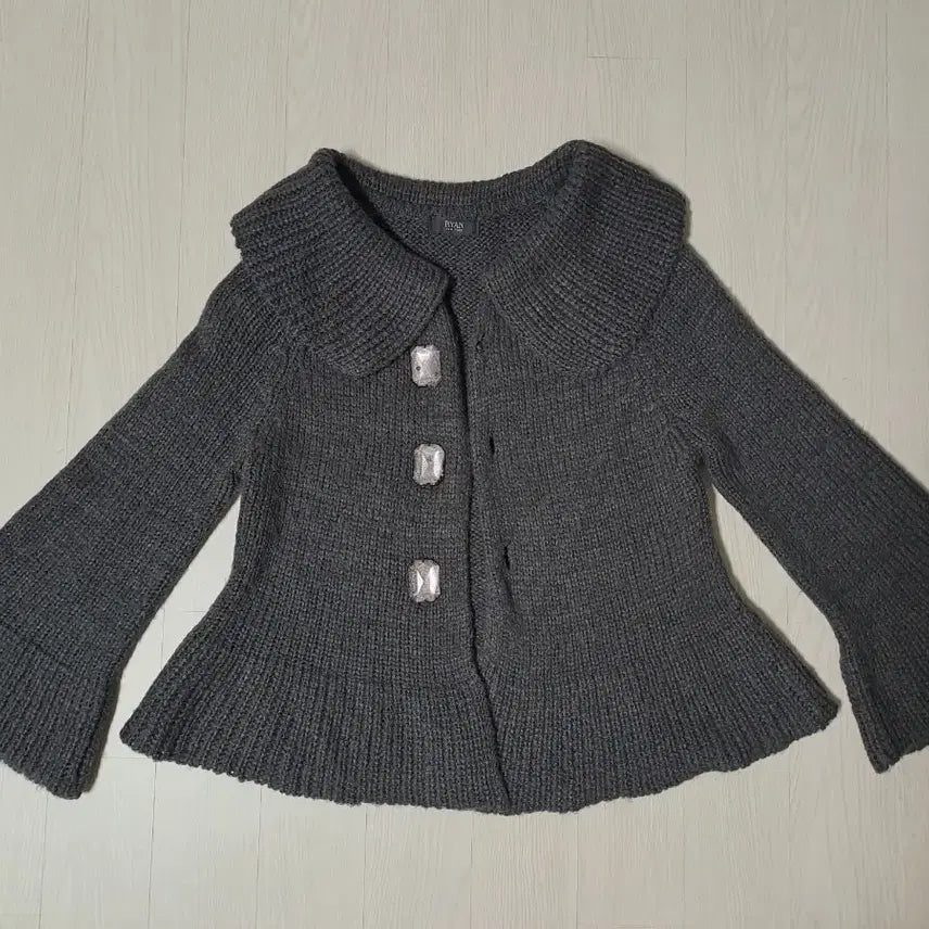 [BUNJANG] Riean New York Cardigan (Size 90) / 리안뉴욕 가디건(90)