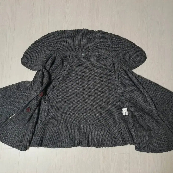 [BUNJANG] Riean New York Cardigan (Size 90) / 리안뉴욕 가디건(90)