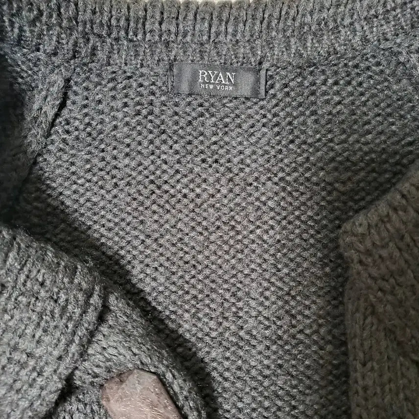 [BUNJANG] Riean New York Cardigan (Size 90) / 리안뉴욕 가디건(90)