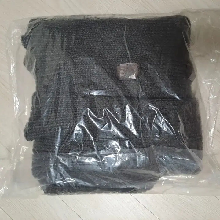 [BUNJANG] Riean New York Cardigan (Size 90) / 리안뉴욕 가디건(90)