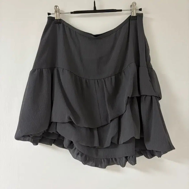 [BUNJANG] Volume Mini Skirt / 캐롤쇼페 볼륨 미니스커트
