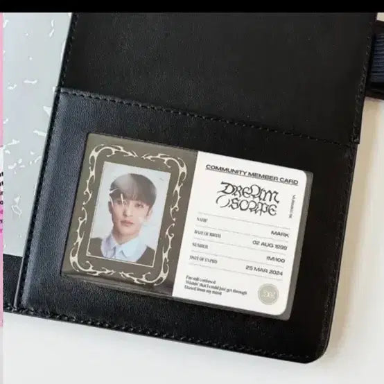 [BUNJANG] Fromis_9 4-Pocket Binder / 프롬아블 4칸 6공 바인더 화이트