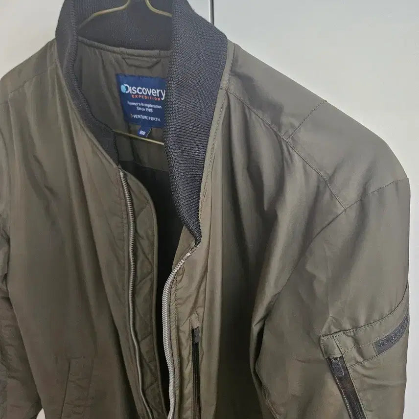 [BUNJANG] Discovery Khaki Long Bomber Jacket / 디스커버리 카키색 롱 봄버 자켓