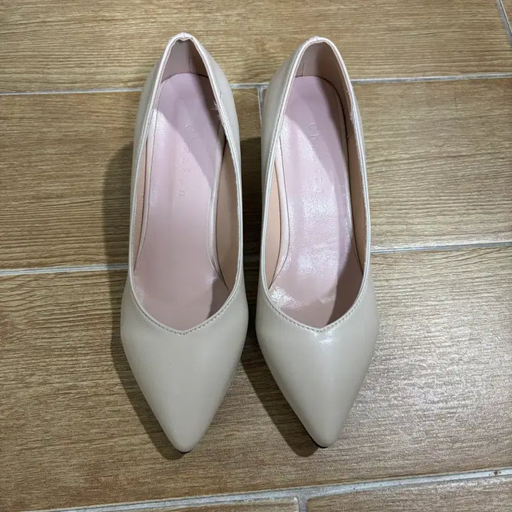 [BUNJANG] Marina Stiletto Mid Heel Ivory 225 / 착한구두 마리나 스틸레토 미들힐 아이보리 225
