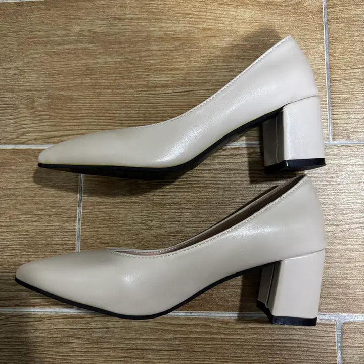[BUNJANG] Marina Stiletto Mid Heel Ivory 225 / 착한구두 마리나 스틸레토 미들힐 아이보리 225