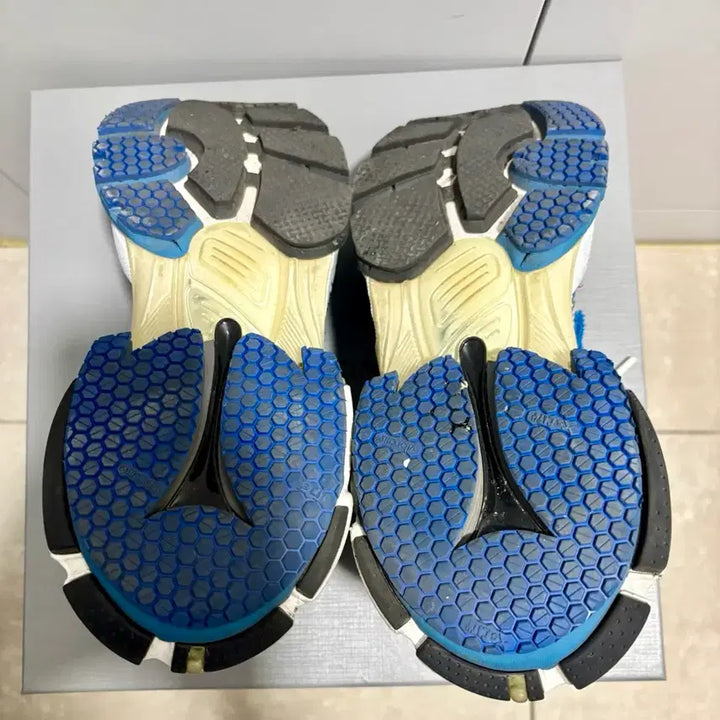 [BUNJANG] Balenciaga New Runner Size 41 / 발렌시아가 뉴러너 41