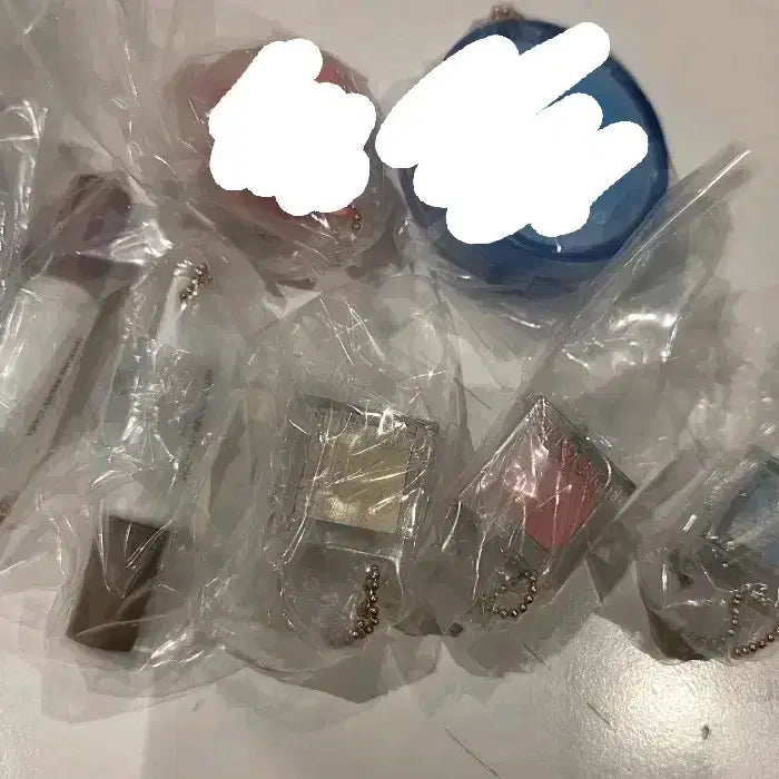 [BUNJANG] Rom&nd Gacha Shadow, Mascara, Brow, and Keyring Bundle / 롬앤 가챠 섀도우 섀도 마스카라 브로우 키링 판매