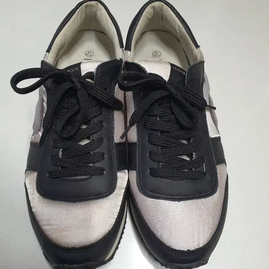 [SOLD OUT] 하이드로겐 스니커즈 255