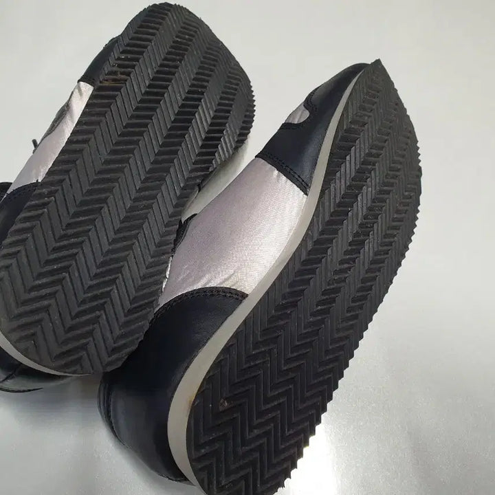 [SOLD OUT] 하이드로겐 스니커즈 255