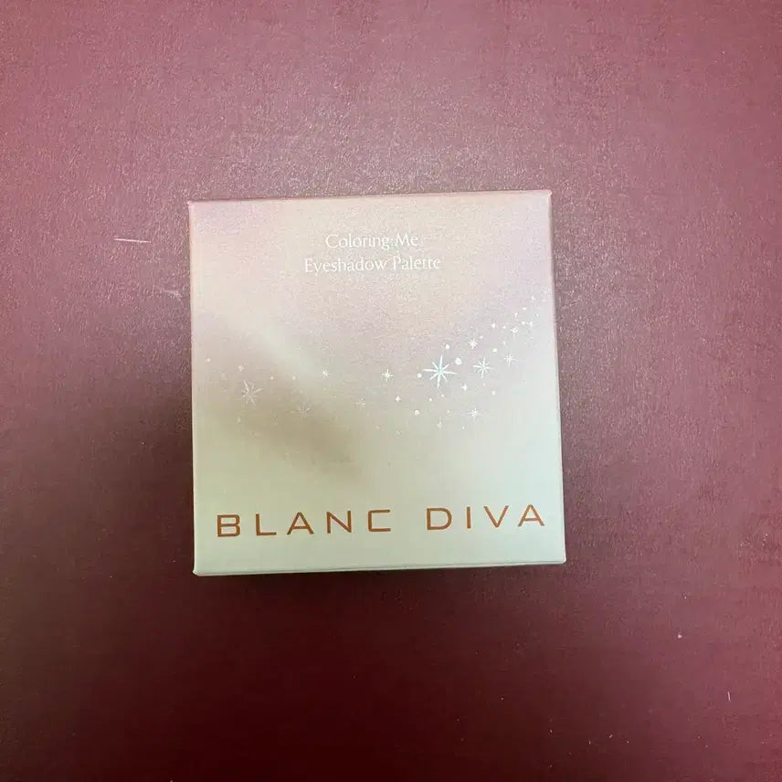 [BUNJANG] Blanc Diva Rosetta Scented Eyeshadow Palette / 블랑디바 컬러링미아이섀도우팔레트 로제타센티드