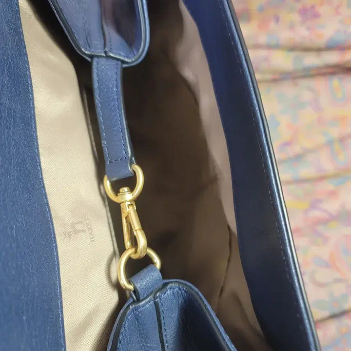 [BUNJANG] Hazzys Women's Navy Backpack / 해지스 여성 백팩