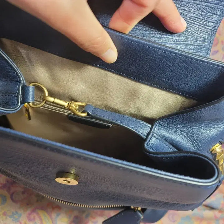 [BUNJANG] Hazzys Women's Navy Backpack / 해지스 여성 백팩