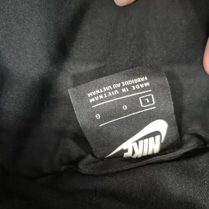 [BUNJANG] Nike Swoosh Black Fur Jacket L / 나이키 스우시 블랙 퍼 자켓 L