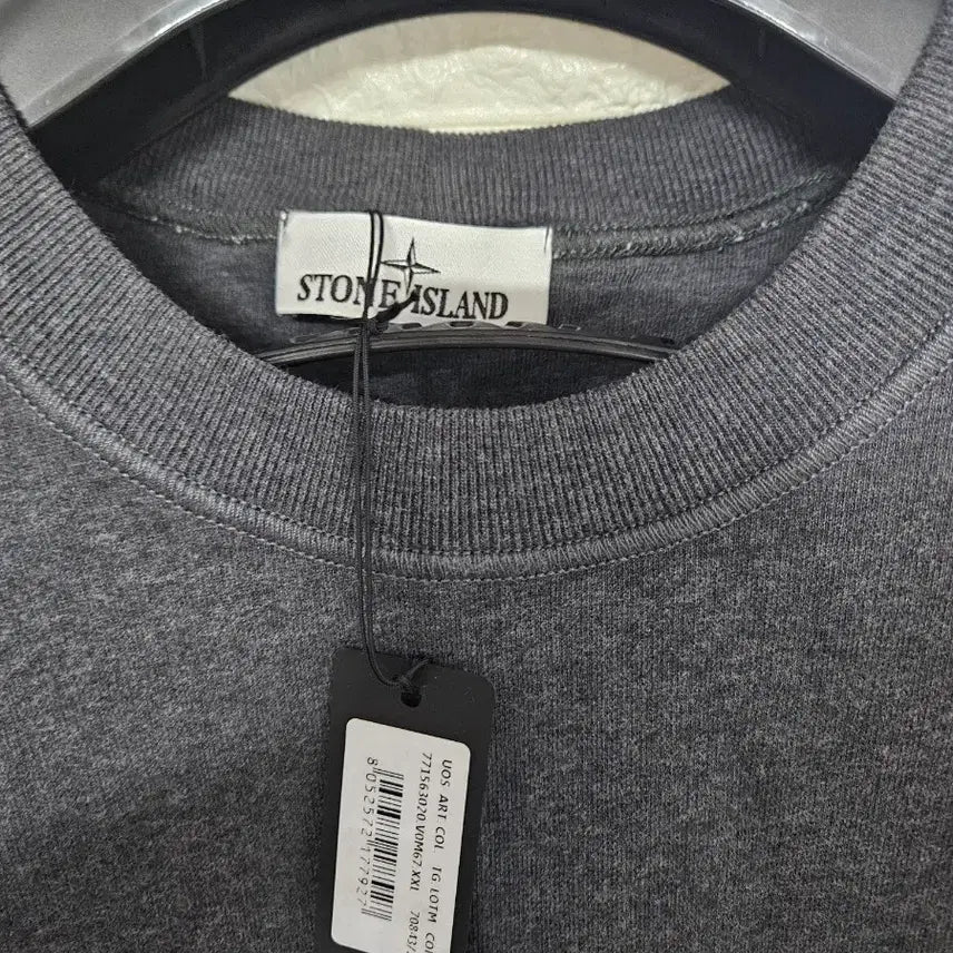 [BUNJANG] Stone Island 63020 Crewneck Sweatshirt Charcoal / 스톤 아일랜드 63020 크루넥 스웨트셔츠 차콜