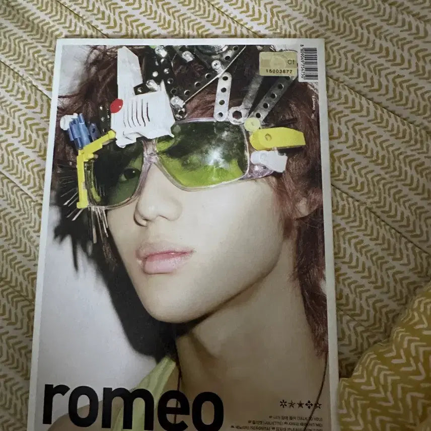 샤이니 로미오 뒷 커버 태민 앨범