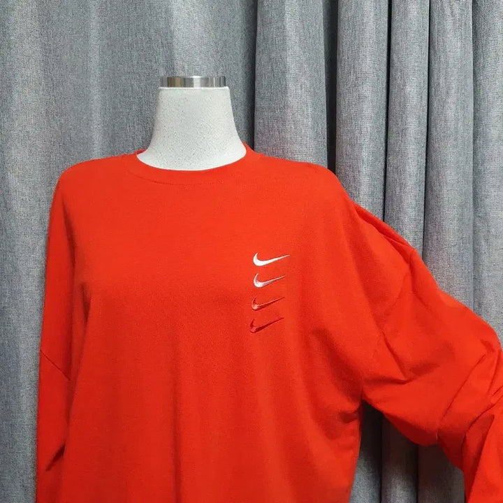 [BUNJANG] Long Sleeve / 스우시자수 레드 롱슬리브