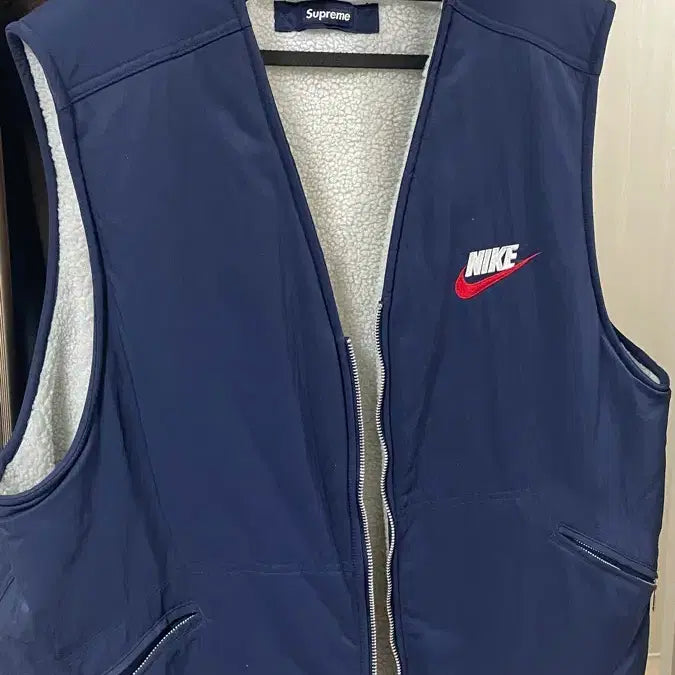 [BUNJANG] Supreme x Nike Sherpa Vest Navy / 슈프림 x 나이키 쉐르파 베스트 네이비