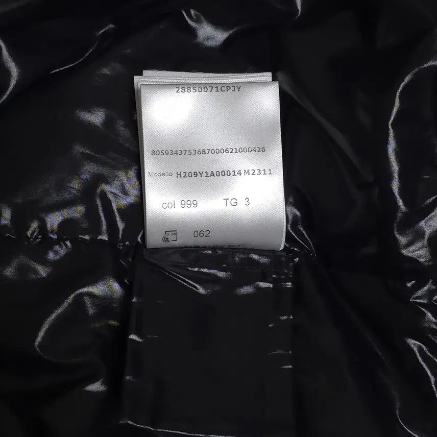 [SOLD OUT] [3] 몽클레어 알릭스 22FW 알몬드 패딩 블랙