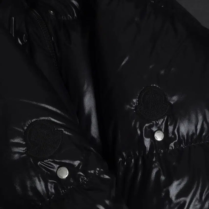 [SOLD OUT] [3] 몽클레어 알릭스 22FW 알몬드 패딩 블랙