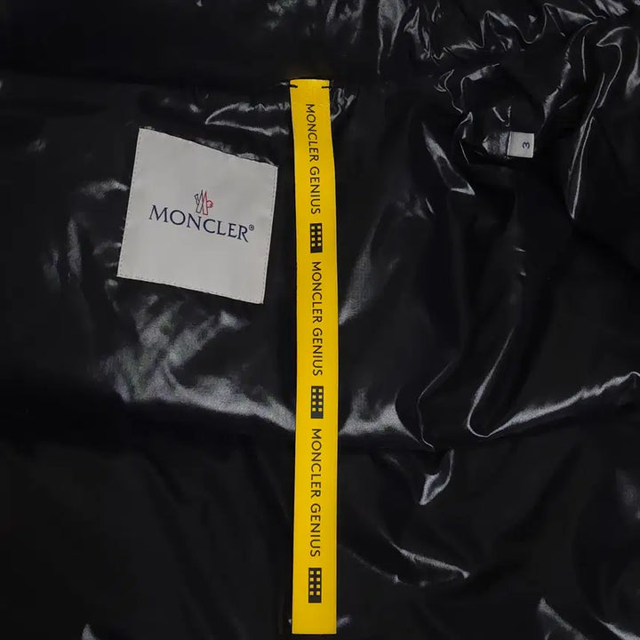 [SOLD OUT] [3] 몽클레어 알릭스 22FW 알몬드 패딩 블랙