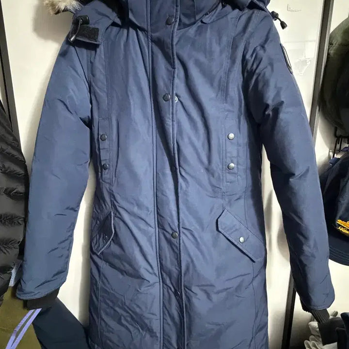 [BUNJANG] Arctic Bay Women's Padded Jacket (Size S) / 아틱베이 여성 패딩 s사이즈