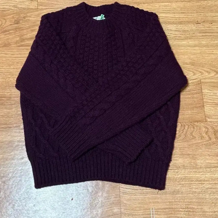 [BUNJANG] PECES Cable Knit Sweater Burgundy / 페세스 peces 케이블 울 니트 버건디