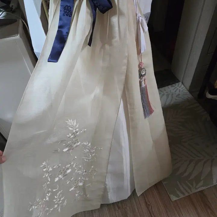 [BUNJANG] Unworn Women's Hanbok Set / 여성한복세트