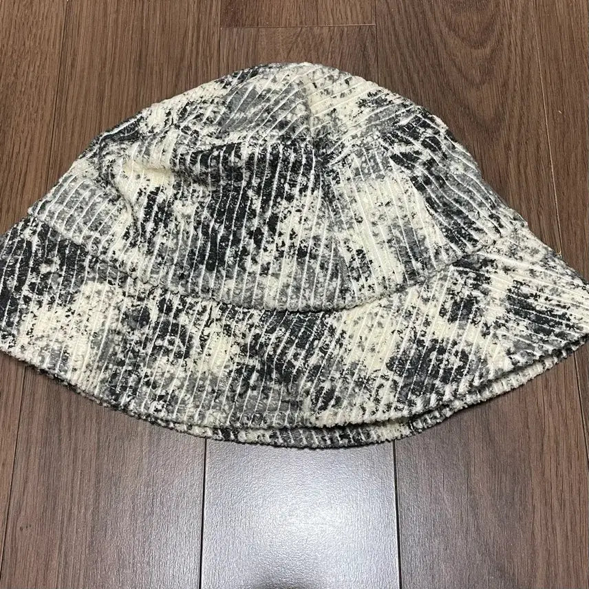 [BUNJANG] MISTERCHILD Bucket Hat Smoke / 미스터차일드 MISTERCHILD 버킷햇 모자 스모크