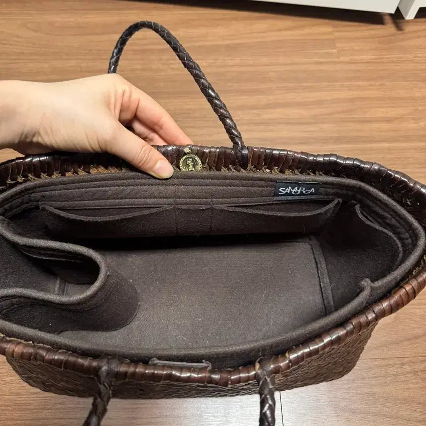 [BUNJANG] Dragon Diffusion Triple Jump Small Tote Bag / 드래곤디퓨전 트리플점프 스몰 사이즈