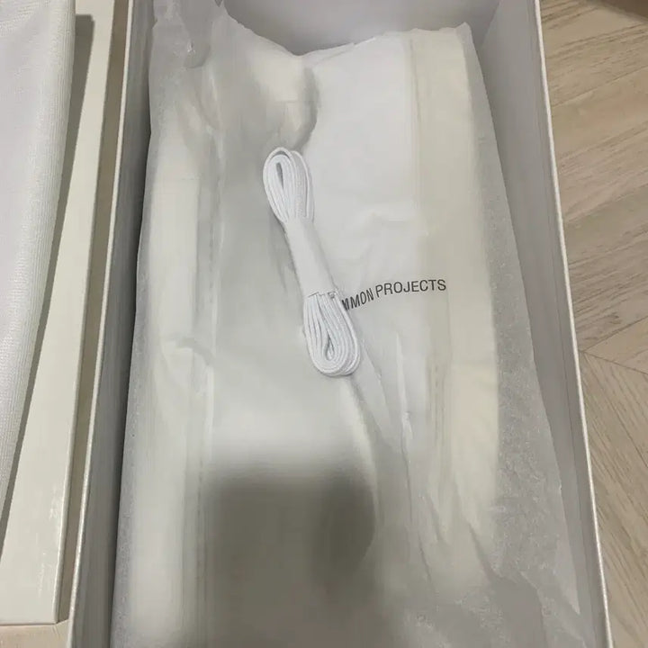 [BUNJANG] Common Projects Achilles White Sneakers / 커먼프로젝트/ 아킬레스 화이트/ 42