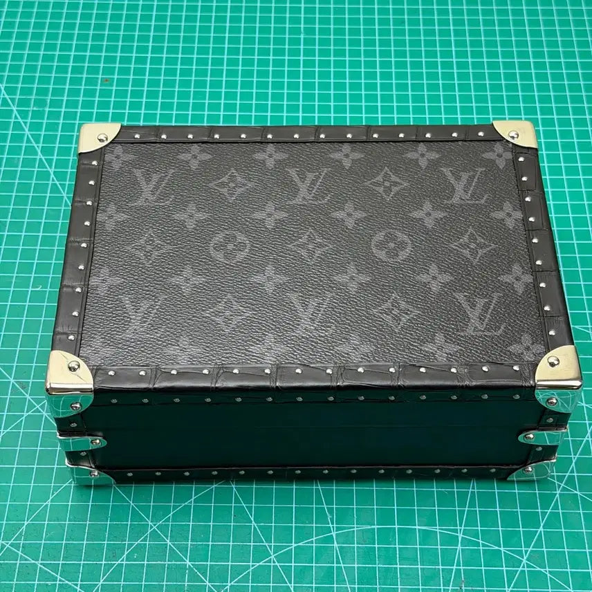 [BUNJANG] LV Trunk Handbag Shoulder Bag / 트렁크 정품 LV 핸드백으로 제작되었습니다(리품)