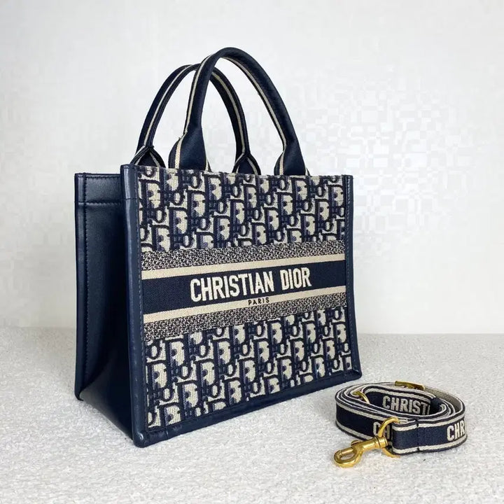 [BUNJANG] Dior Book Tote Small / 디올 북토트 스몰