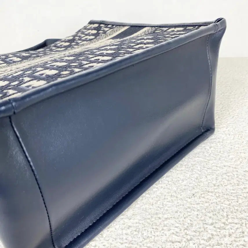 [BUNJANG] Dior Book Tote Small / 디올 북토트 스몰