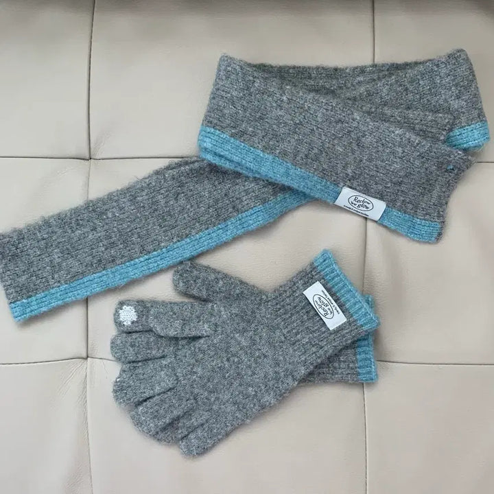 [BUNJANG] Leegrelow Scarf & Gloves Set / 리끌로우(목도리+장갑 세트)