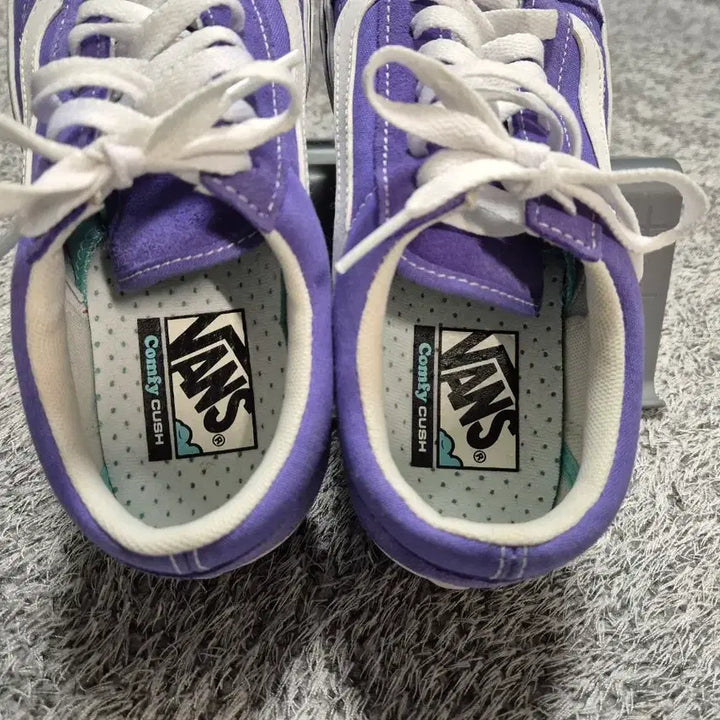 [SOLD OUT] 반스 여성 올드스쿨 컴피쿠시 스웨이드 245