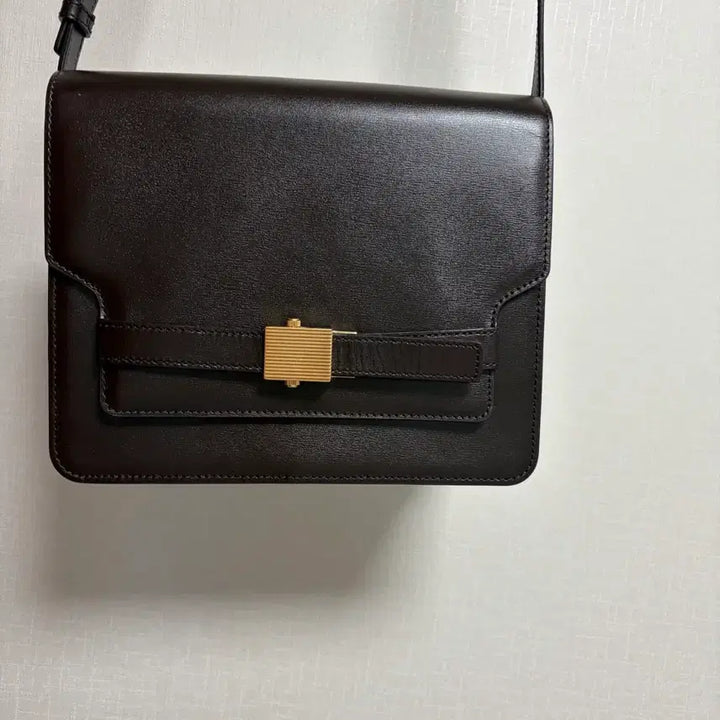 [SOLD OUT] 쿠론 노바 숄더백 24 그라운드 커피 nova shoulder 24
