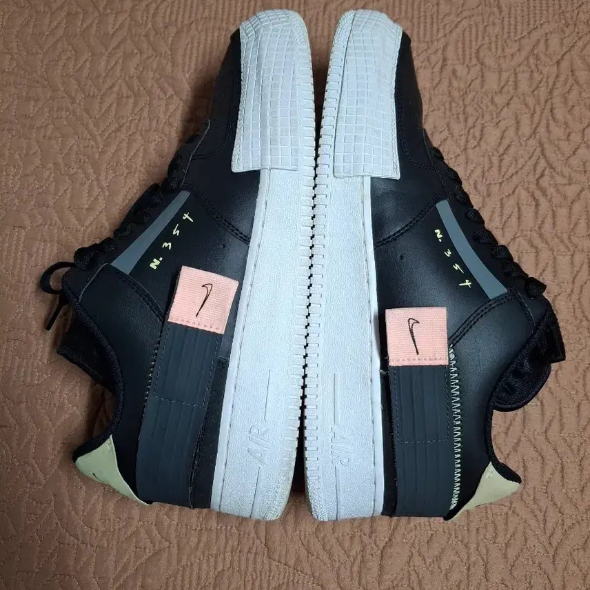 [BUNJANG] Nike Air Force 1 Type Black Pink Tint Sneakers / 290 나이키 에어포스1 타입 블랙 핑크틴트 운동화 [1166]