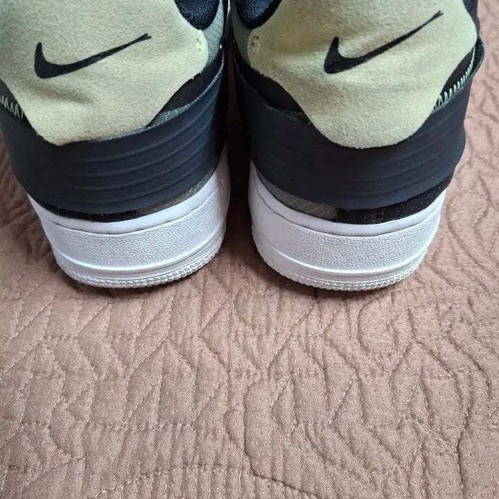 [BUNJANG] Nike Air Force 1 Type Black Pink Tint Sneakers / 290 나이키 에어포스1 타입 블랙 핑크틴트 운동화 [1166]