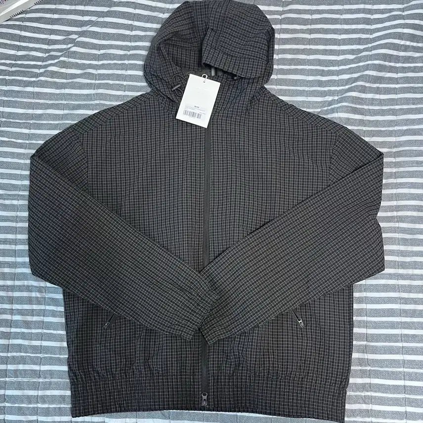 [BUNJANG] Trillion Check Pattern Hooded Windbreaker Jacket / [L] 트릴리온 체크 패턴 후드 집업 바람막이 윈드브레이커 카키브라운