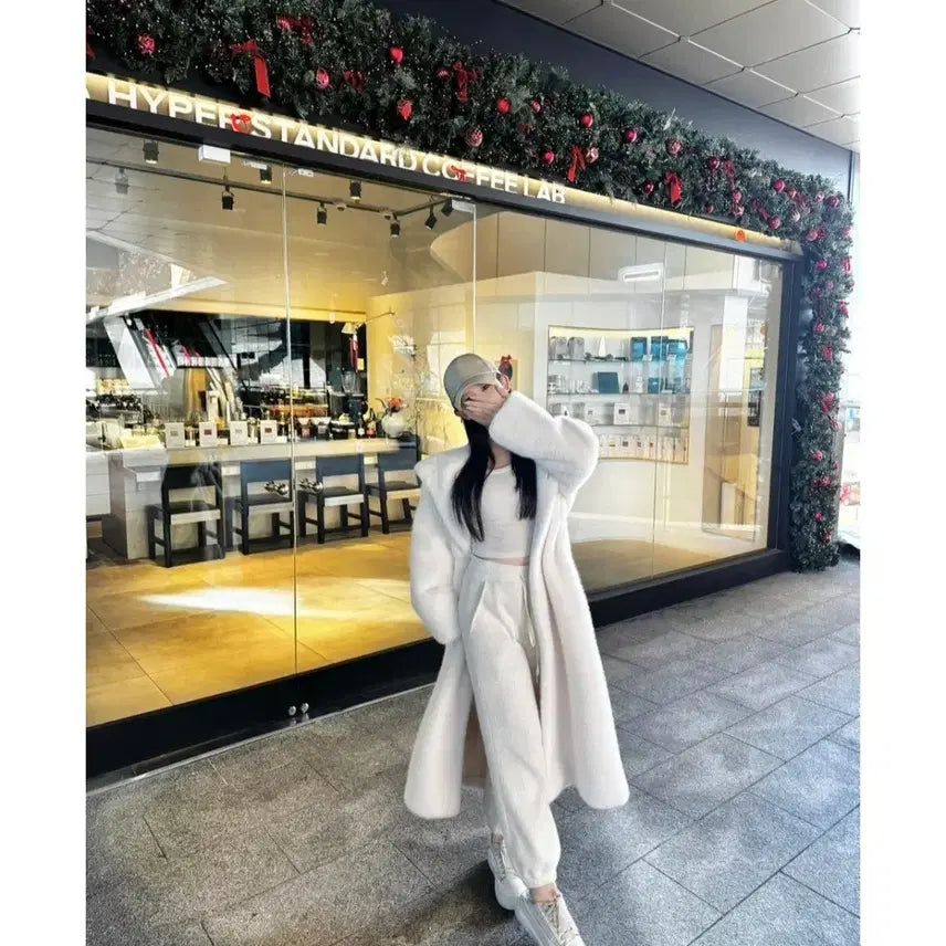 [BUNJANG] Imported String Mousse Coat / [원조/새상품]수입의류 스트링 무스탕 후드 퍼 코트