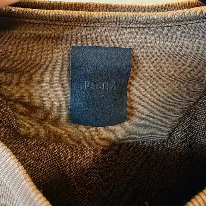 [BUNJANG] Juun.J Delicat Sweatshirt Brown / [M]준지 델리켓 맨투맨 브라운