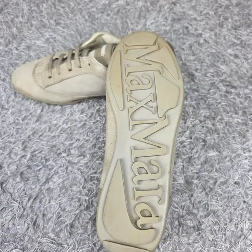 [BUNJANG] Max Mara Sneakers EU36 / 정품] Max Mara 막스마라 스니커즈 EU36/230
