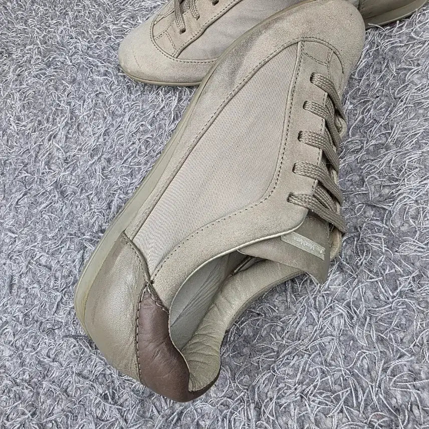 [BUNJANG] Max Mara Sneakers EU36 / 정품] Max Mara 막스마라 스니커즈 EU36/230