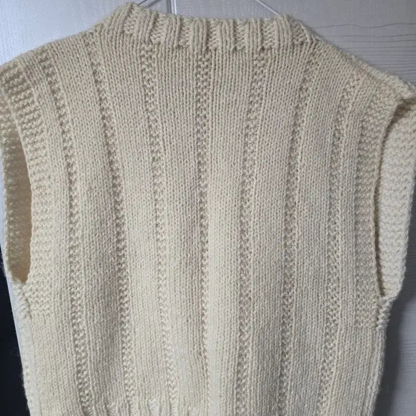 [BUNJANG] Ivory Knit Vest / 아이보리 니트 조끼 베스트