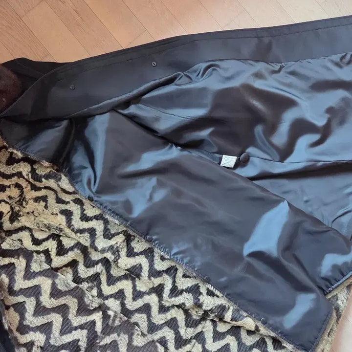 [BUNJANG] Mink Trimmed Long Coat / 밍크 트리밍 롱코트