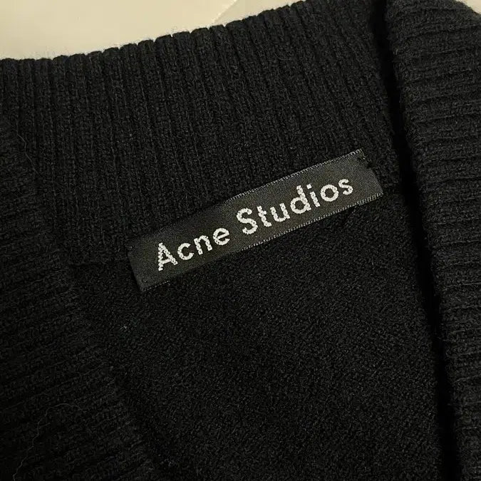 [BUNJANG] Acne Studios Wool Cardigan XXS / 아크네스튜디오 울 가디건 XXS사이즈