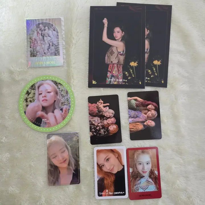 트와이스 앨범 및 구성품 일괄 (More&More yes or yes)