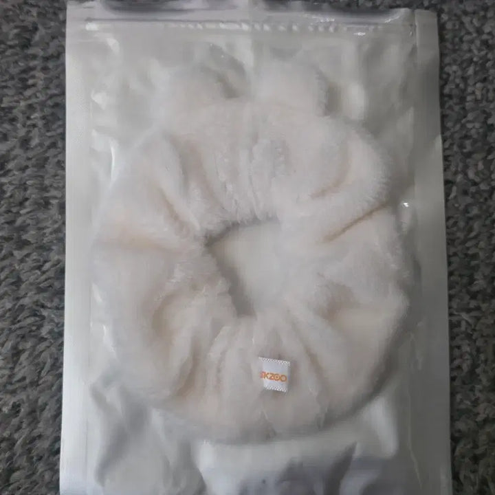 스트레이키즈 스키주 스크런치 지니렛